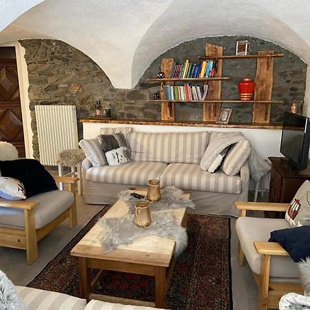 Les Cheminees Apartment La Thuile Bagian luar foto